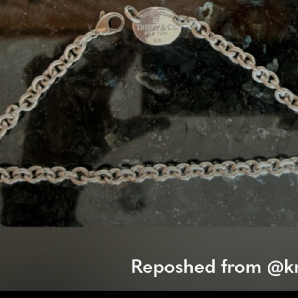 Tiffany & Co necklace. AUTHENTIC.